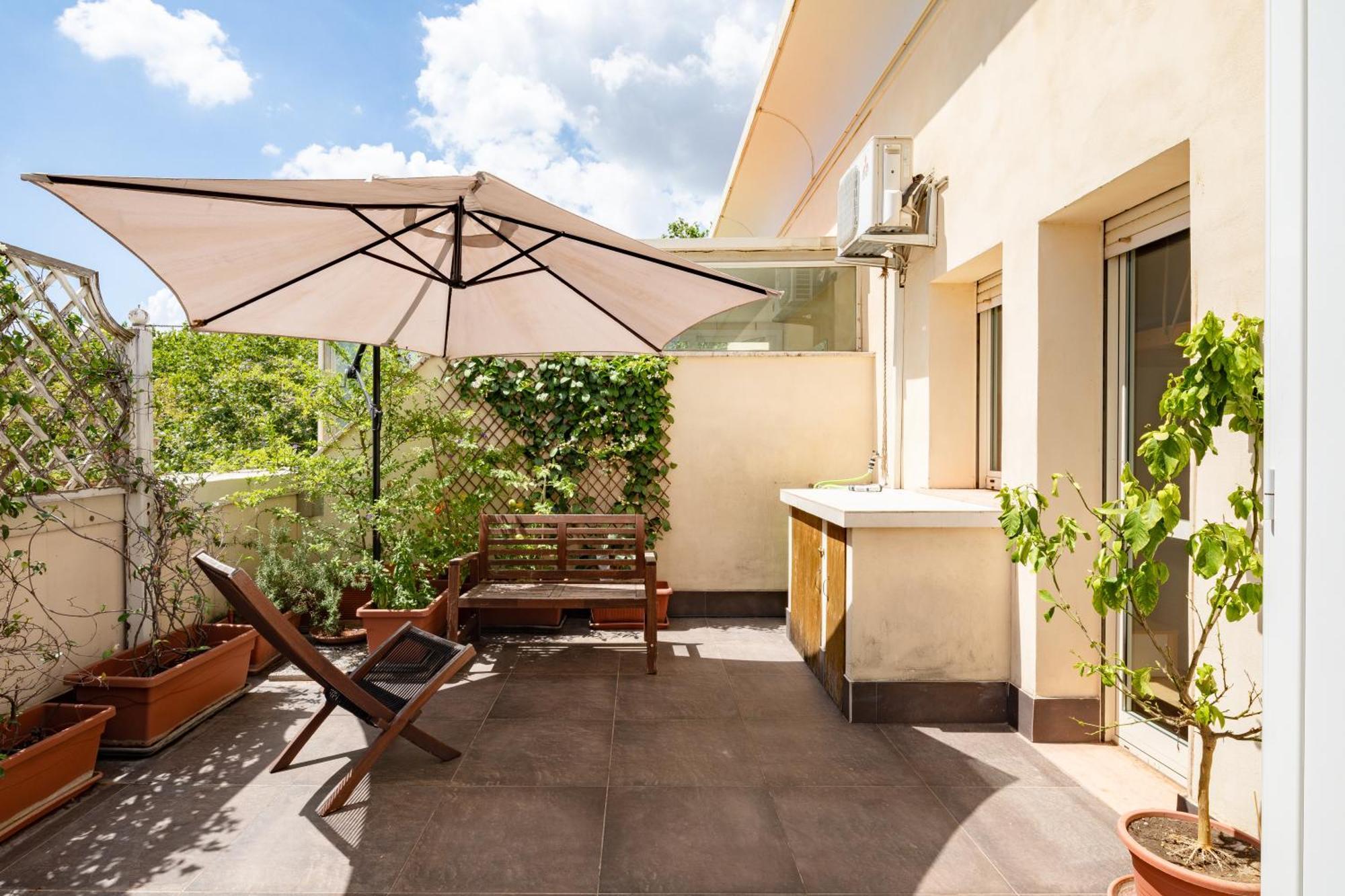 Pantanella House, 4 Persone, Terrazzo, Wi-fi, Porta Maggiore E San Giovanni, Metro C Per Il Centro E Tram Per La Stazione Termini Appartement *
